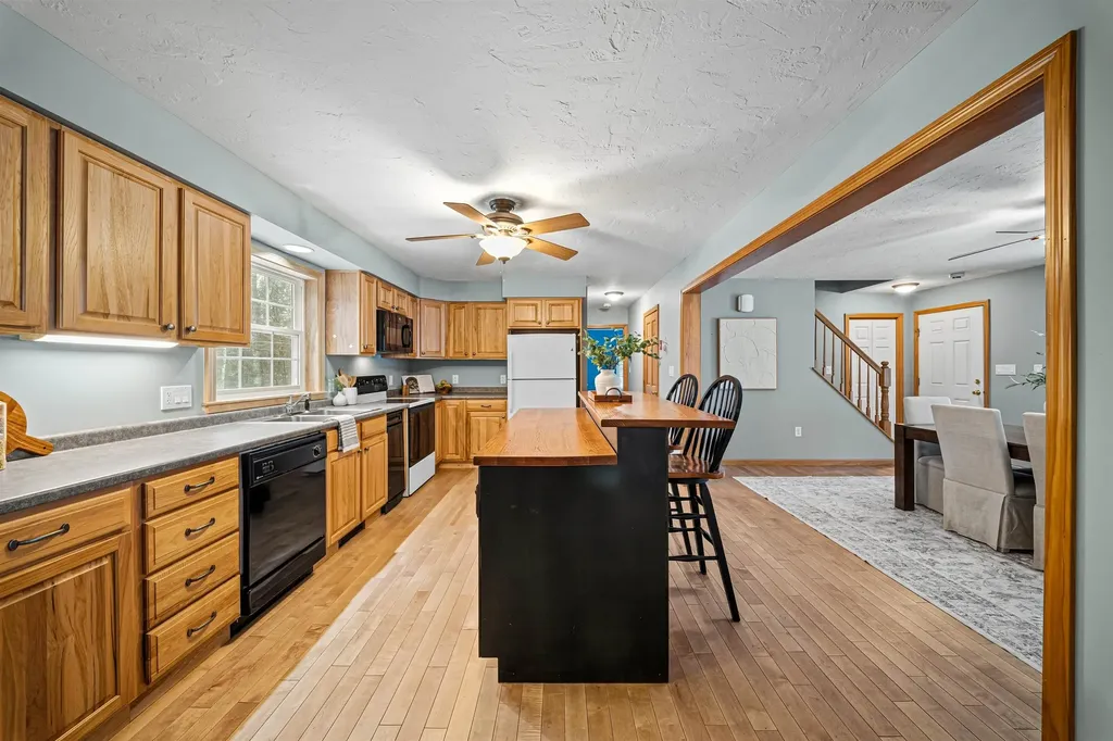 43 Lower Waldron Road Meredith NH 03253