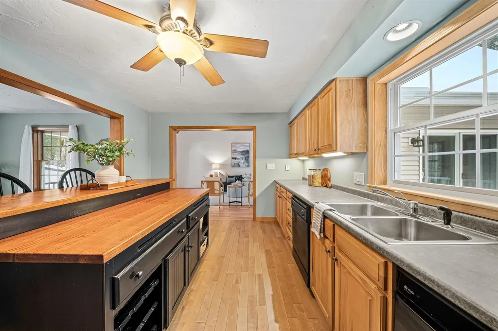 43 Lower Waldron Road Meredith NH 03253