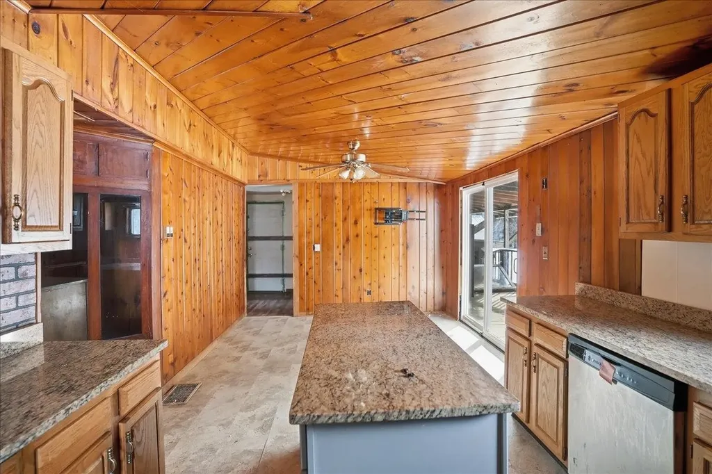 1119 Sand Hill Road Georgia VT 05478