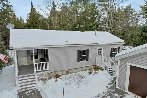 21 Mansfield Woods Way New Hampton NH 03256
