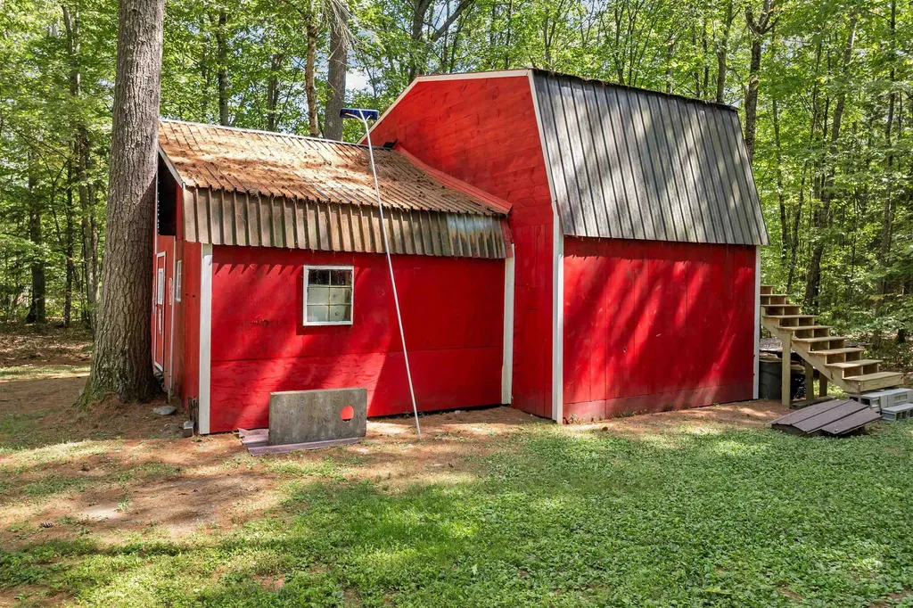 447 Jackman Pond Road Tamworth NH 03883