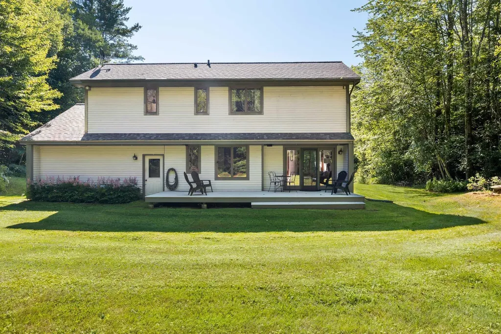 595 Worcester Loop Stowe VT 05672