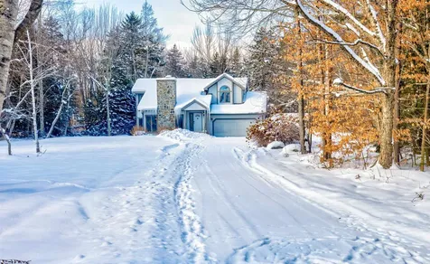 595 Worcester Loop Stowe VT 05672