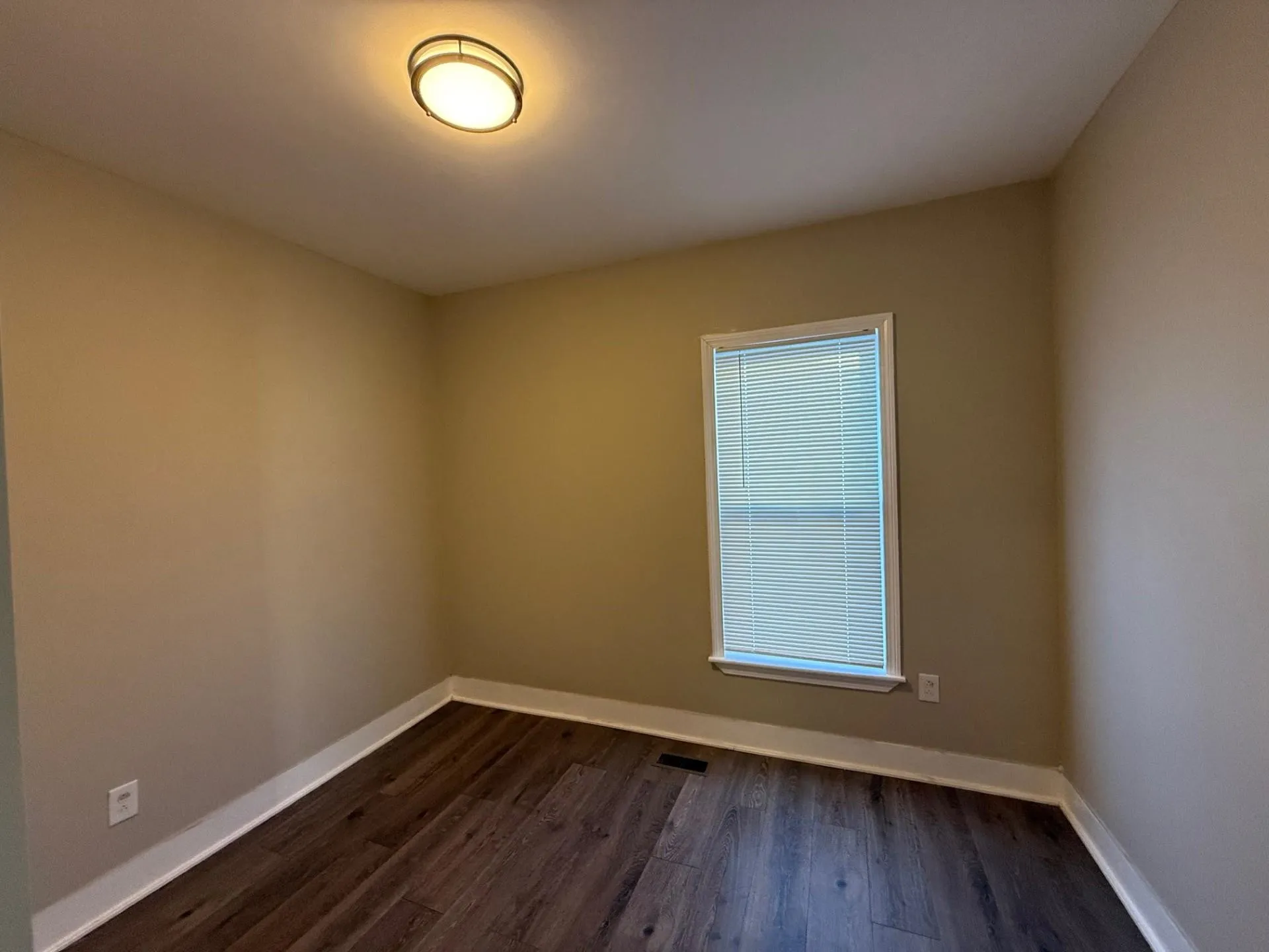 347 Spruce Street Manchester NH 03103