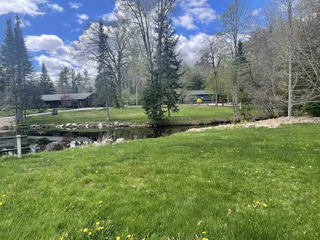 27 Evergreen Valley Road Milton NH 03851