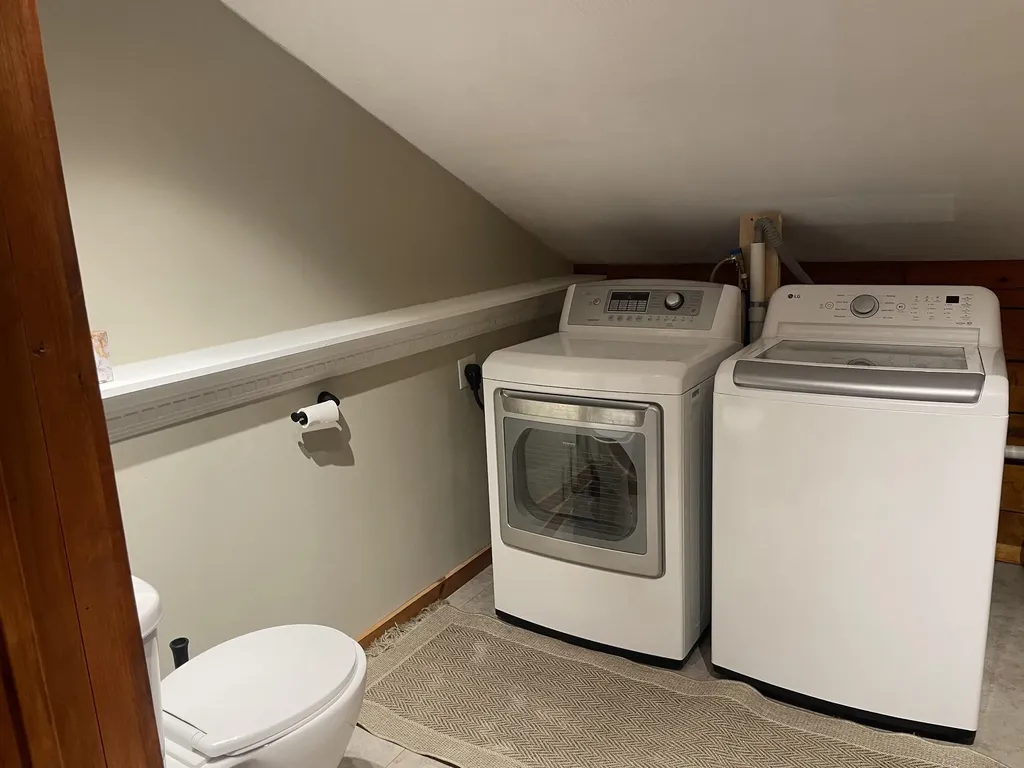 27 Evergreen Valley Road Milton NH 03851