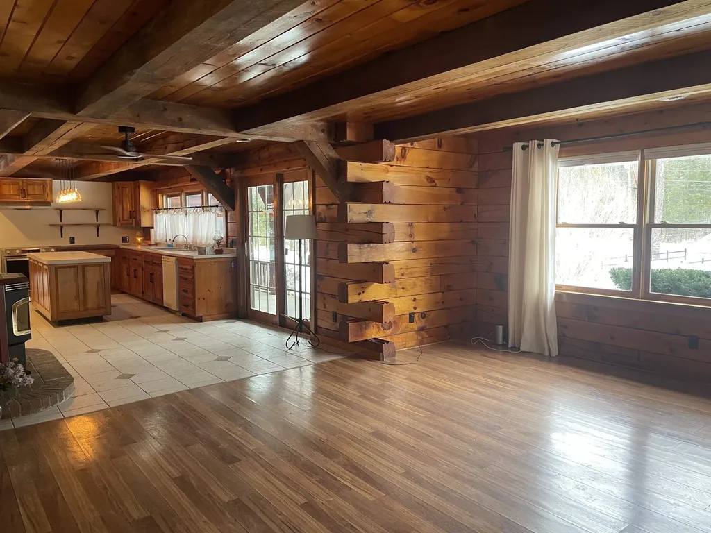 27 Evergreen Valley Road Milton NH 03851