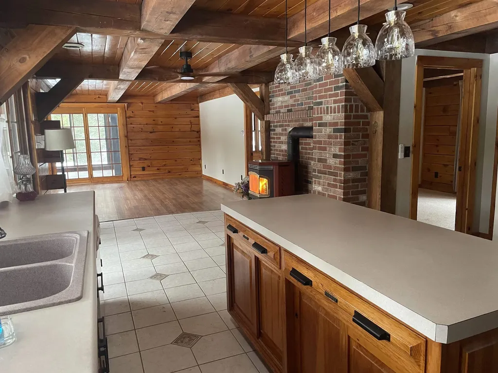 27 Evergreen Valley Road Milton NH 03851