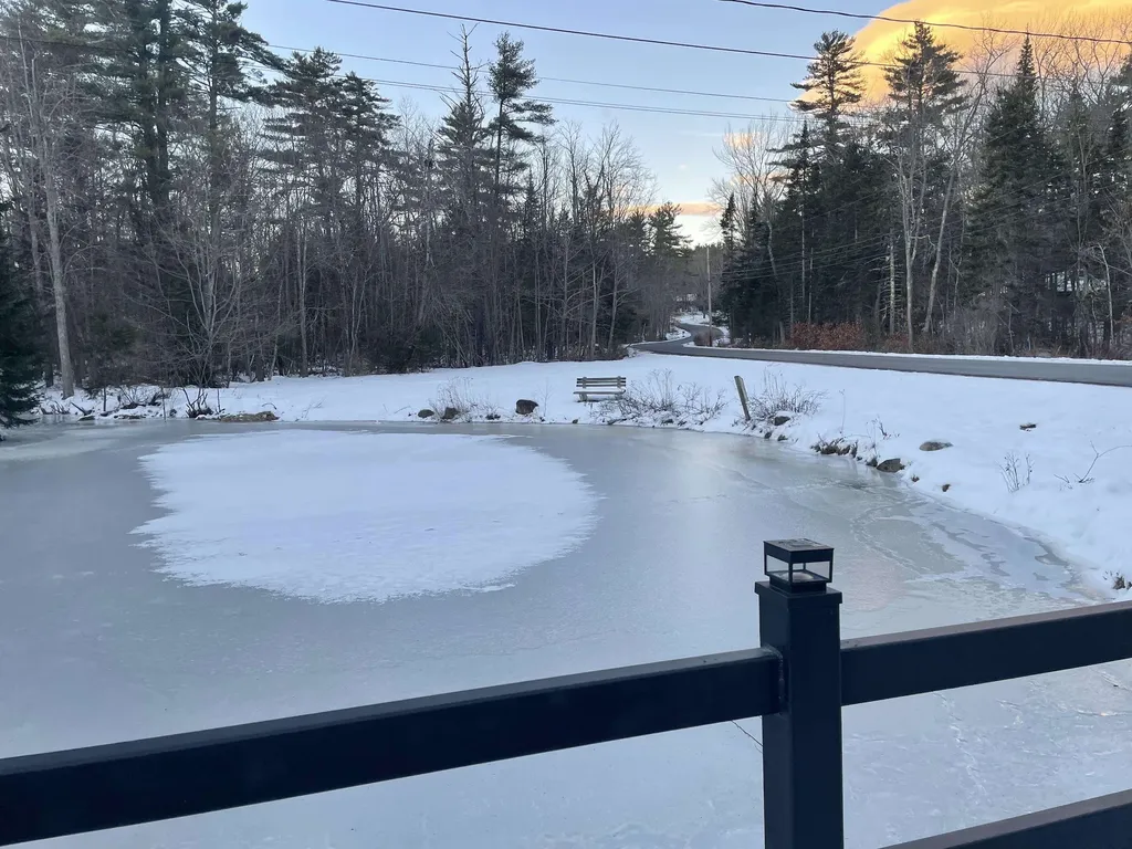 27 Evergreen Valley Road Milton NH 03851