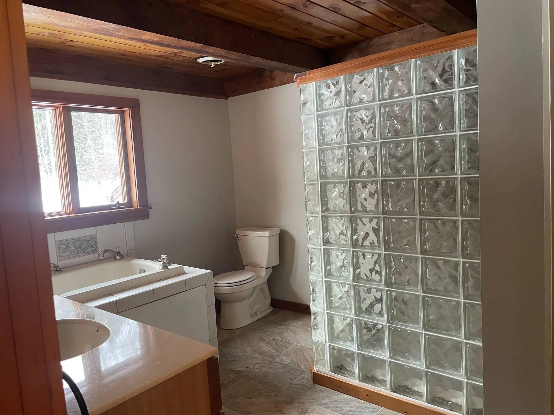 27 Evergreen Valley Road Milton NH 03851