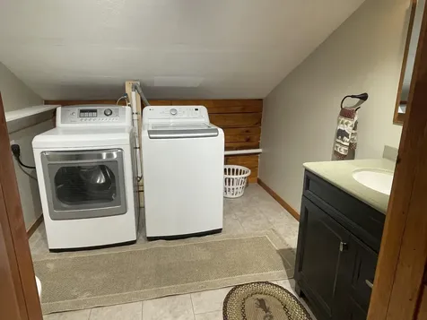 27 Evergreen Valley Road Milton NH 03851