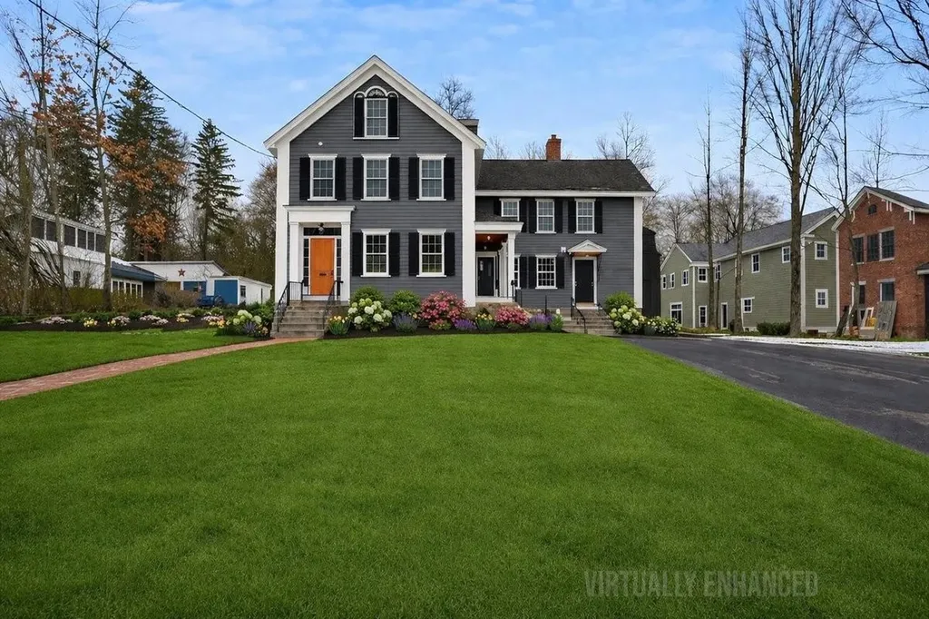 18 Souhegan Street Milford NH 03055