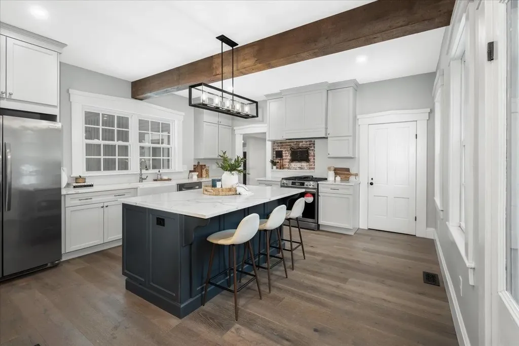 18 Souhegan Street Milford NH 03055