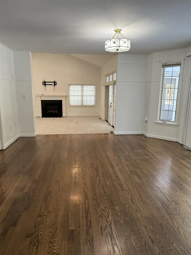 149 Tinker Road Nashua NH 03063