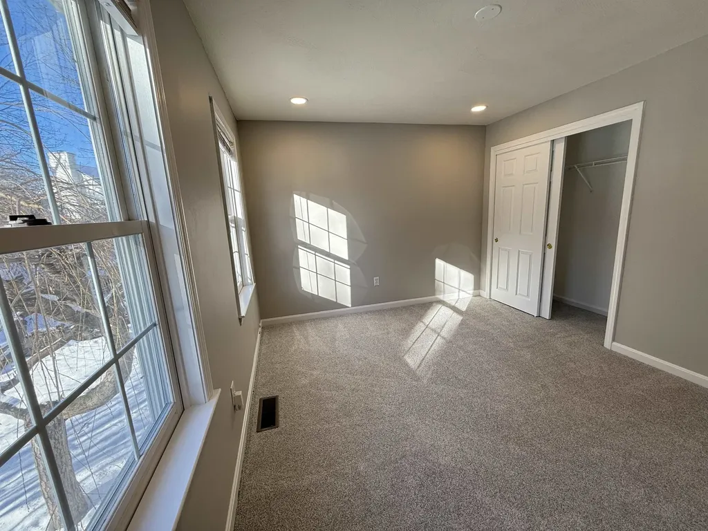 149 Tinker Road Nashua NH 03063