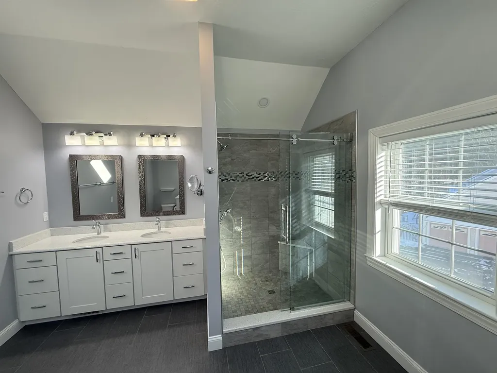 149 Tinker Road Nashua NH 03063