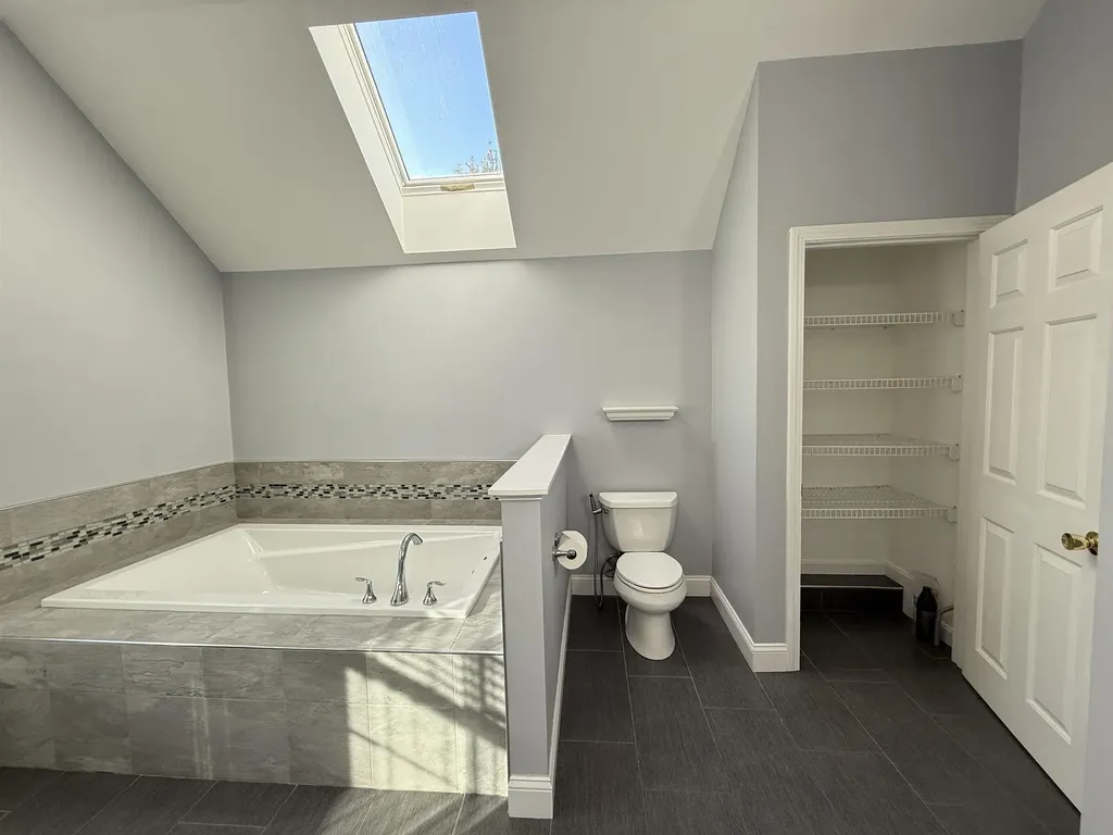 149 Tinker Road Nashua NH 03063