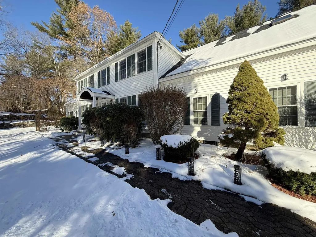 149 Tinker Road Nashua NH 03063