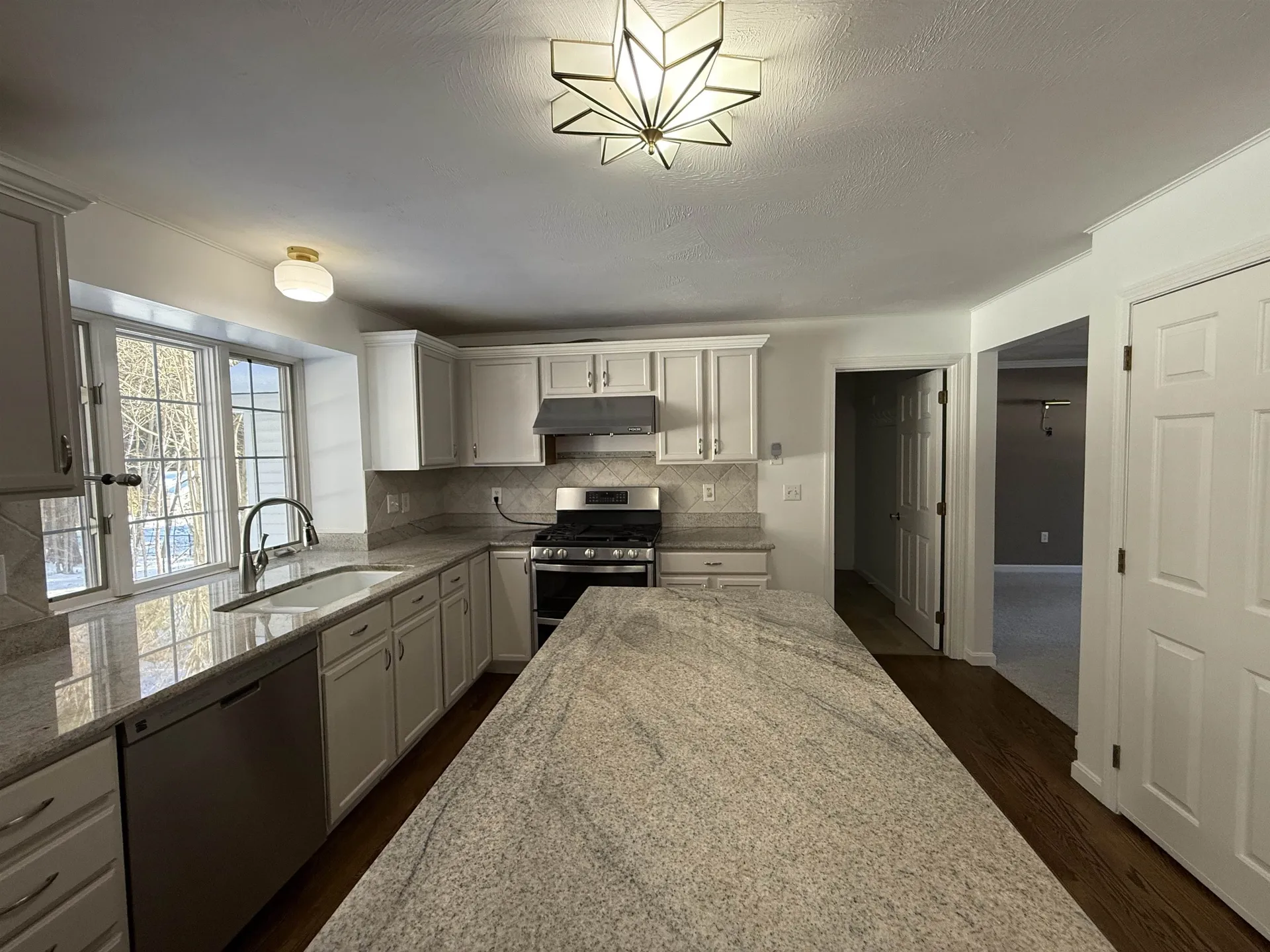 149 Tinker Road Nashua NH 03063