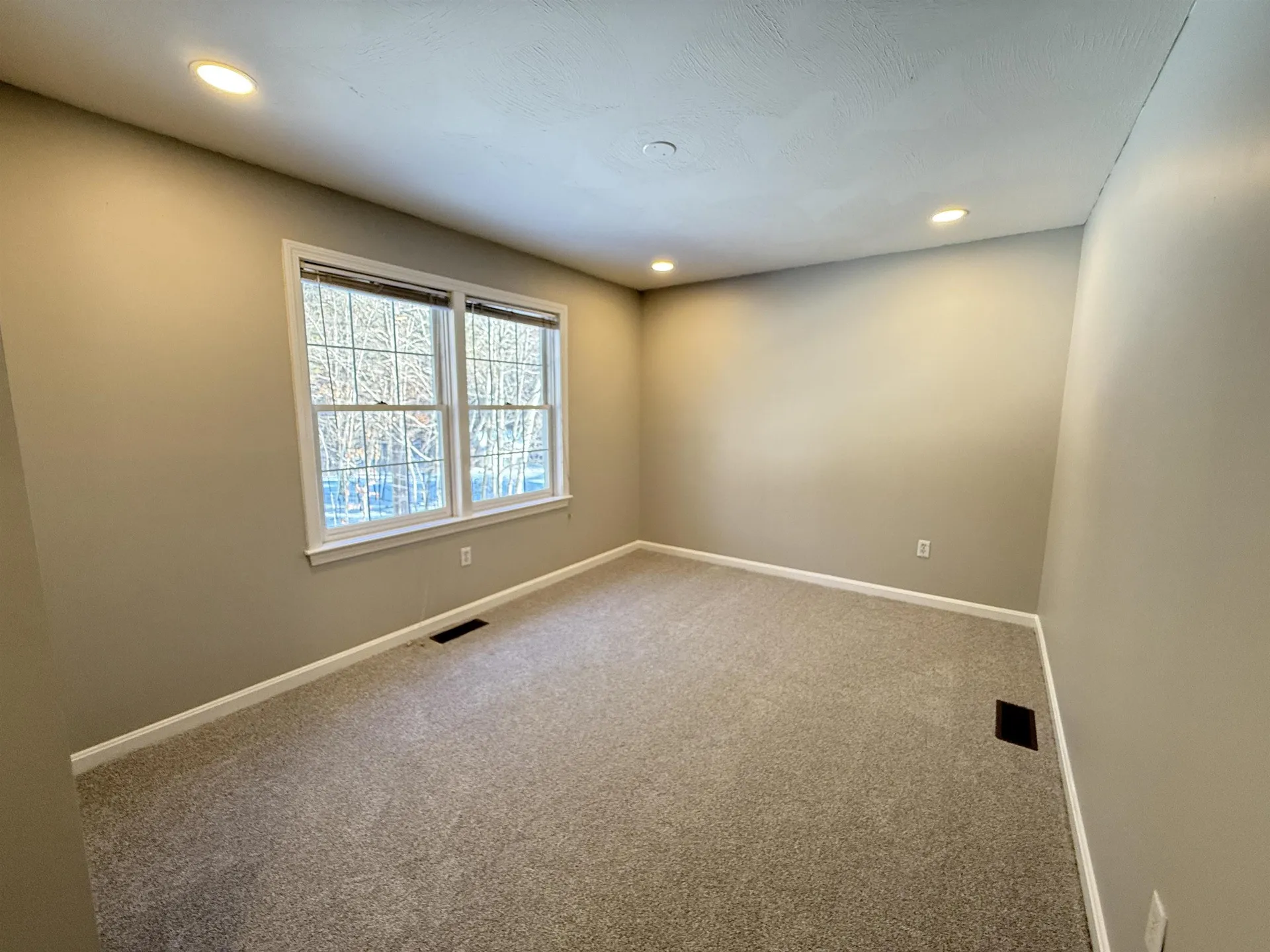 149 Tinker Road Nashua NH 03063