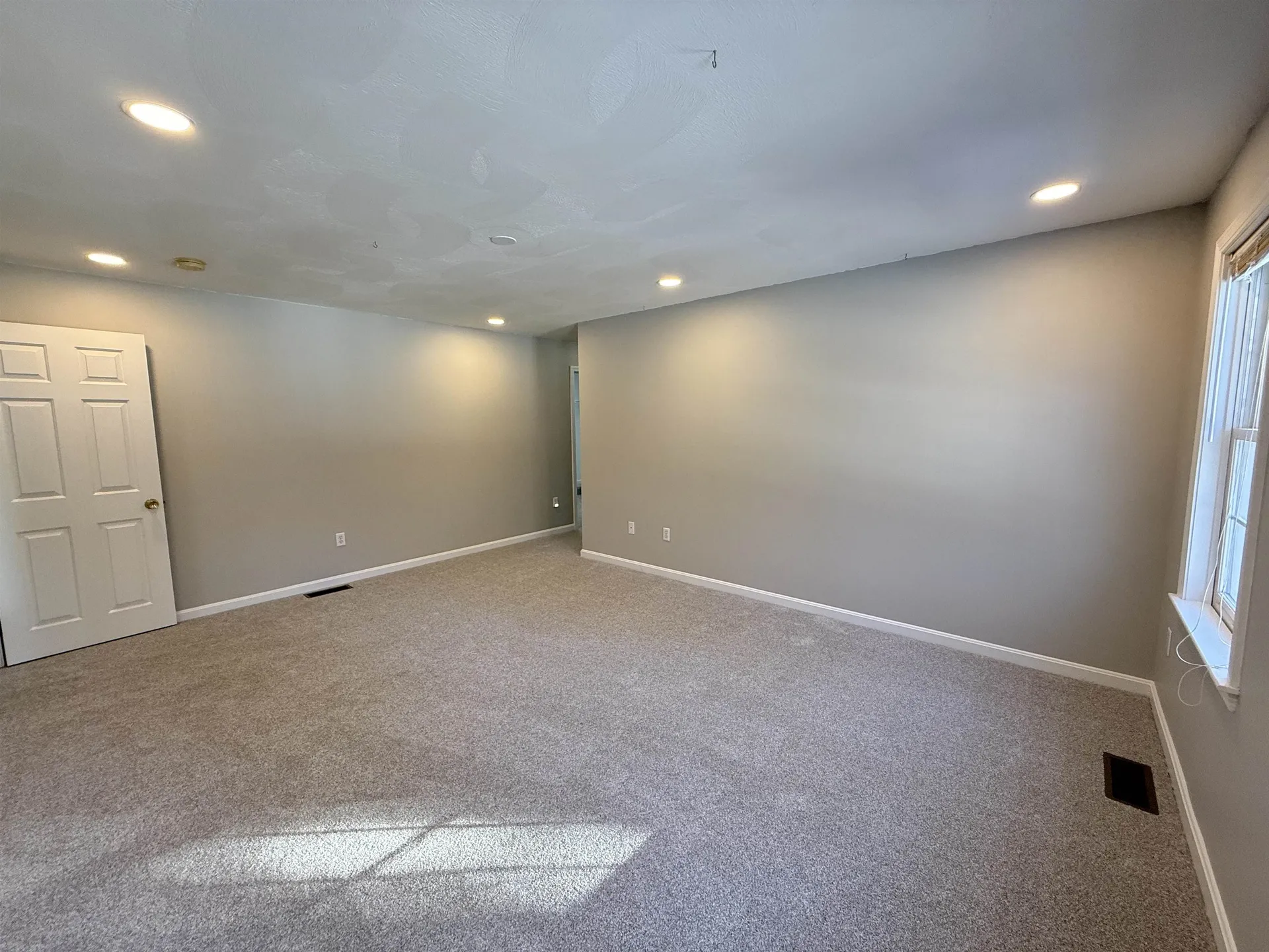 149 Tinker Road Nashua NH 03063