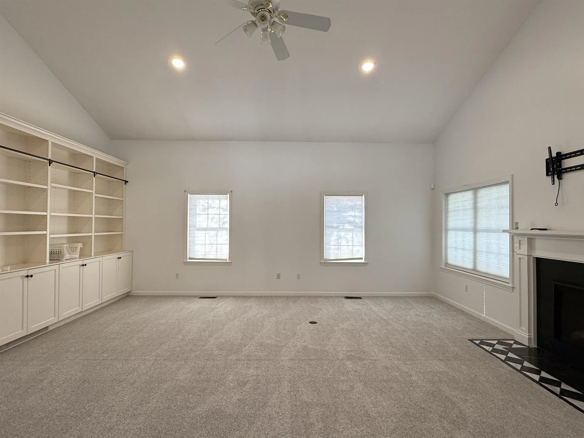 149 Tinker Road Nashua NH 03063