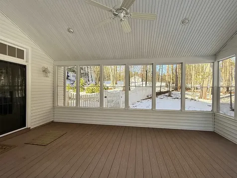 149 Tinker Road Nashua NH 03063