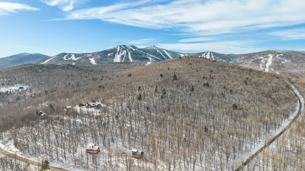 1990 East Mountain Road Killington VT 05751