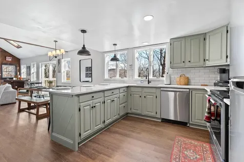 1990 East Mountain Road Killington VT 05751