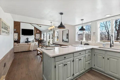 1990 East Mountain Road Killington VT 05751