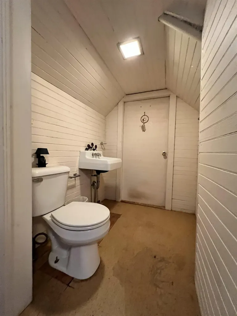 120 S Main Street Newport NH 03773