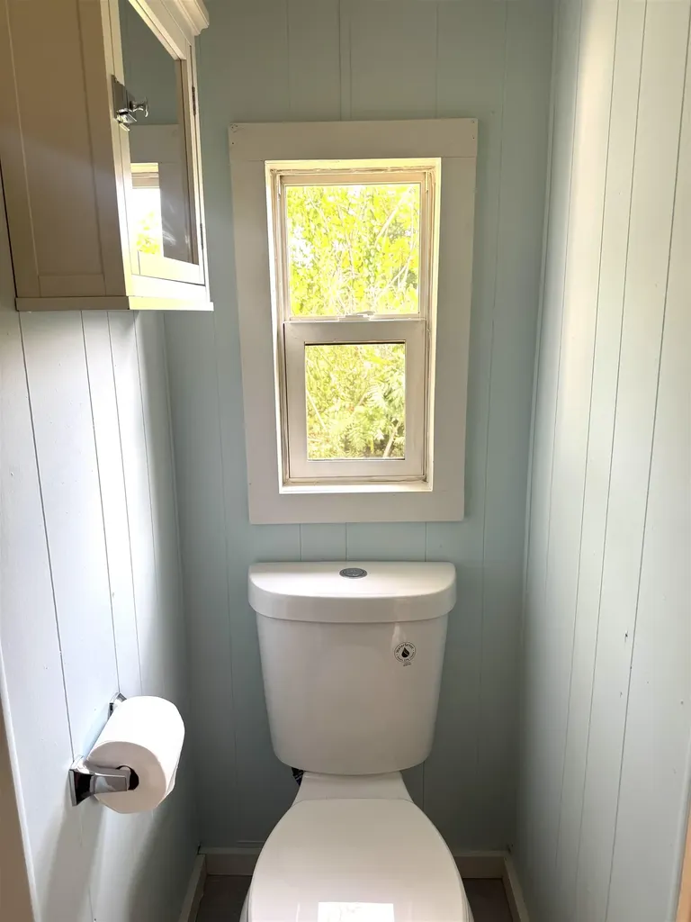 6 Boe Road Holderness NH 03245