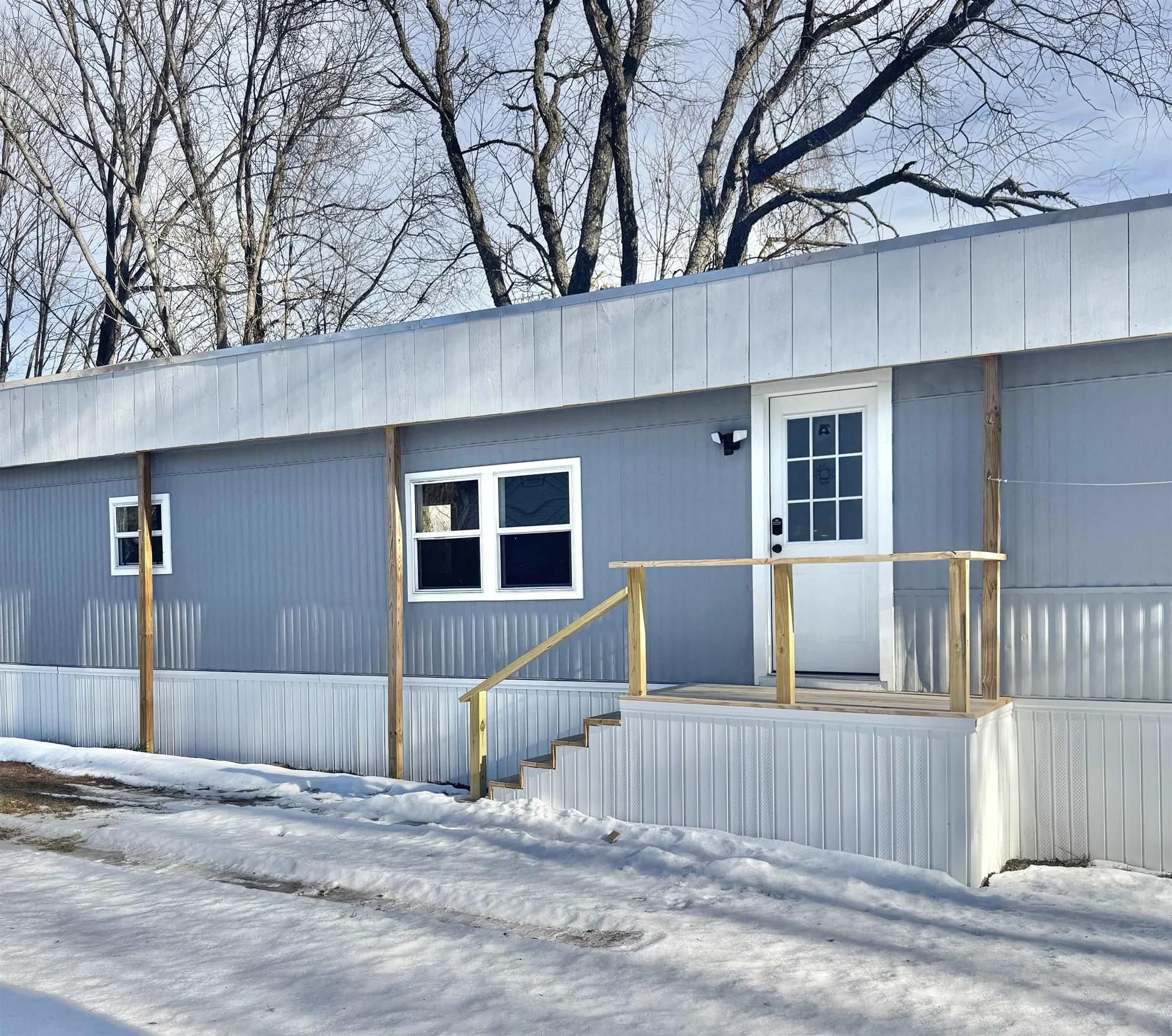 6 Boe Road Holderness NH 03245