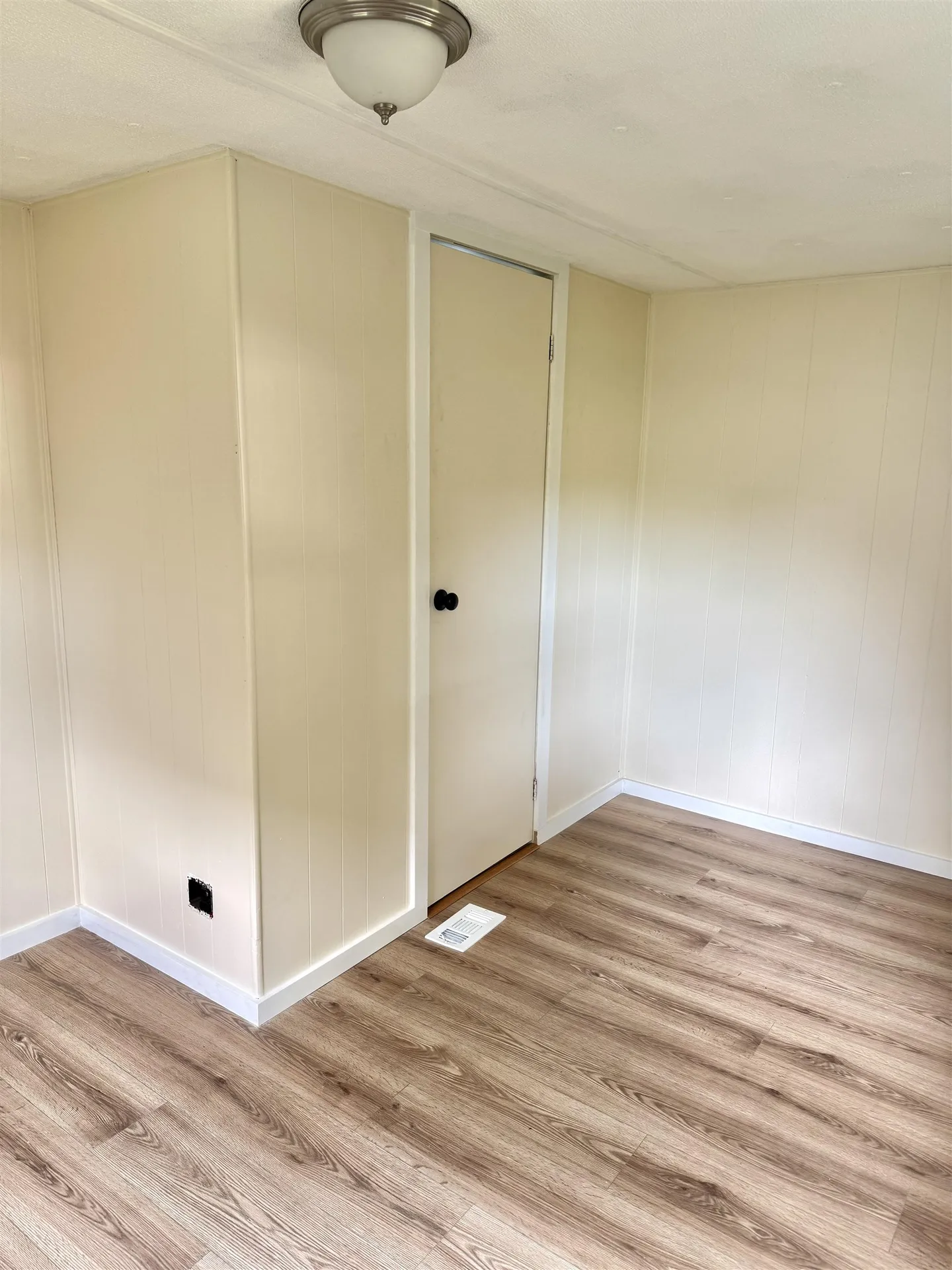 6 Boe Road Holderness NH 03245