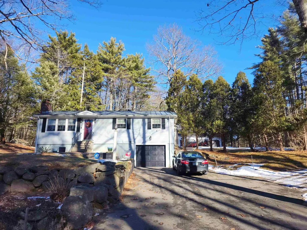 31 Barnard Hill Road Dunbarton NH 03046