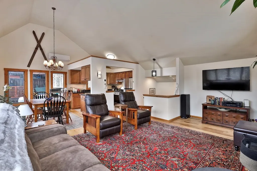 368 Crimson Hawk Road Plymouth VT 05056