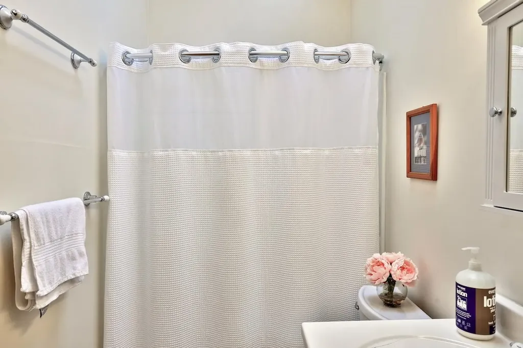 368 Crimson Hawk Road Plymouth VT 05056