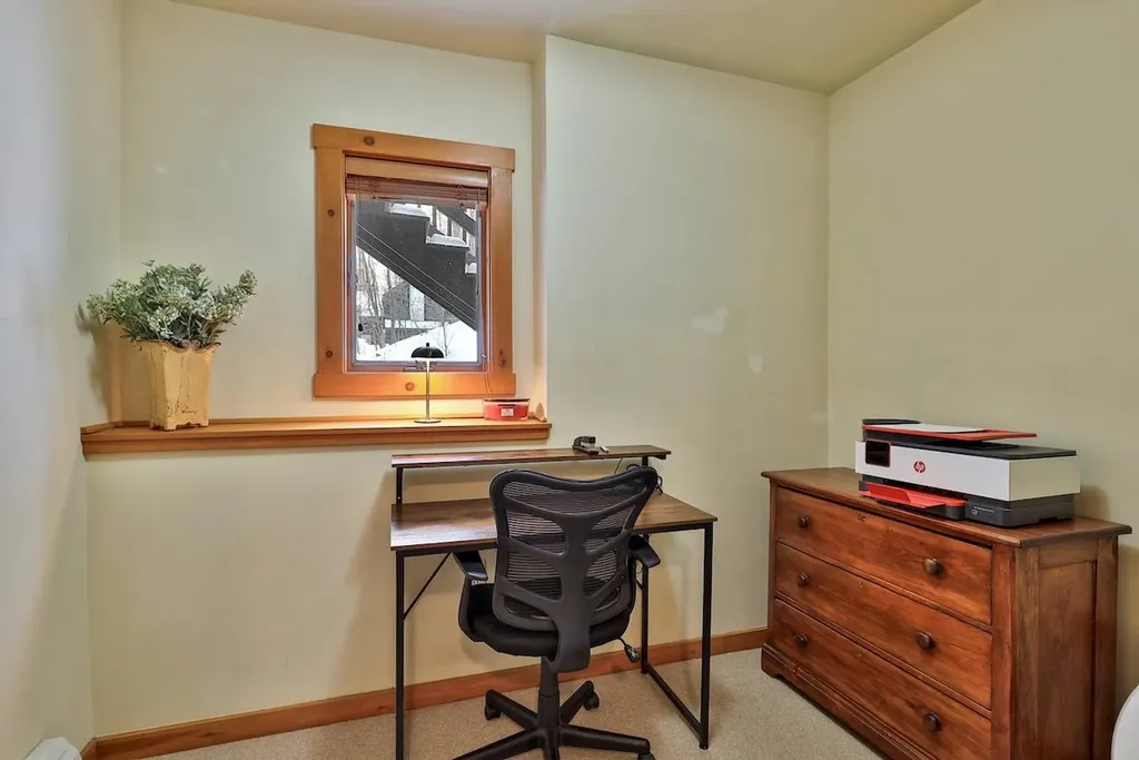 368 Crimson Hawk Road Plymouth VT 05056