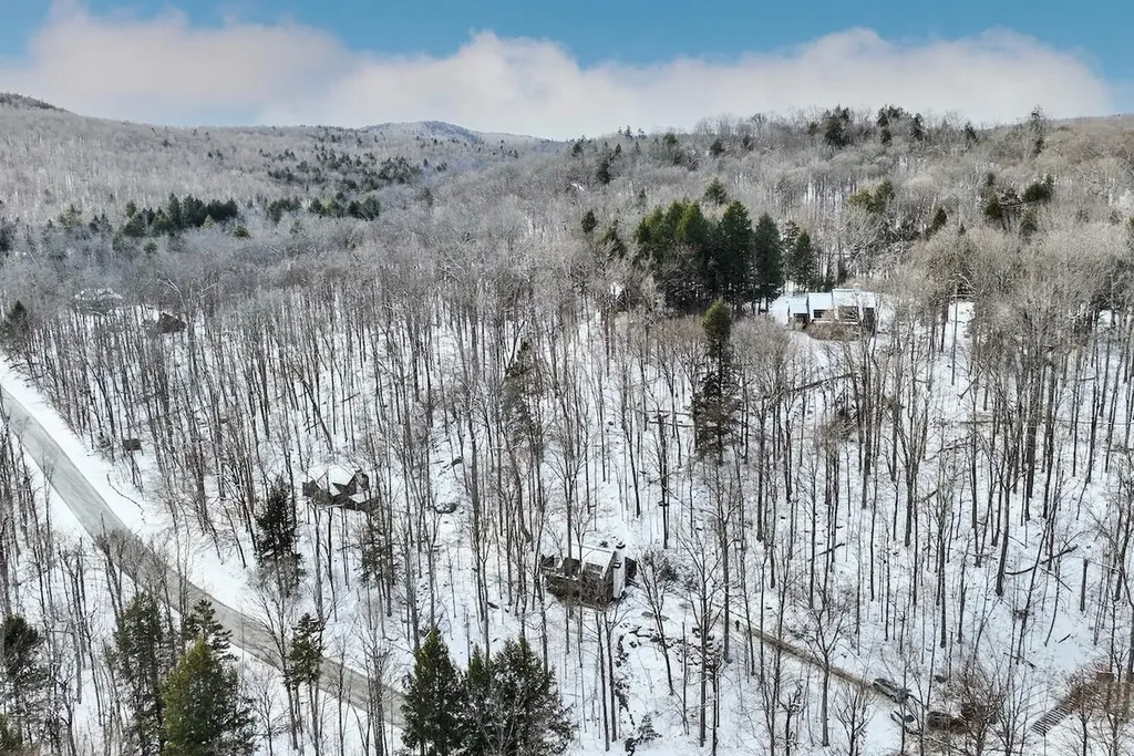 368 Crimson Hawk Road Plymouth VT 05056