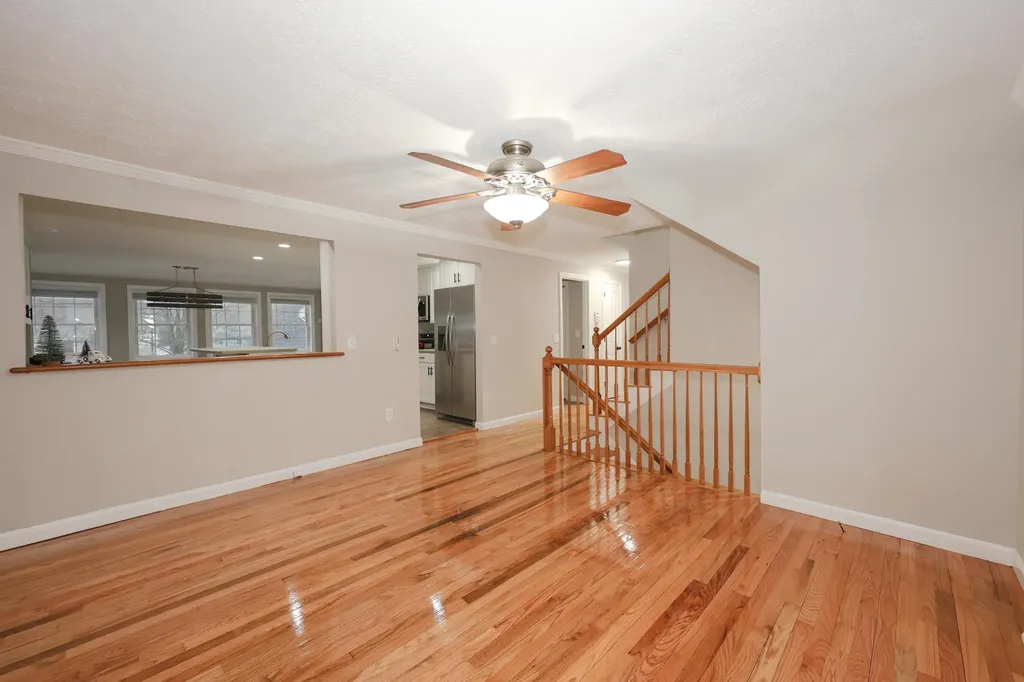 92 Roseanne Lane Manchester NH 03103