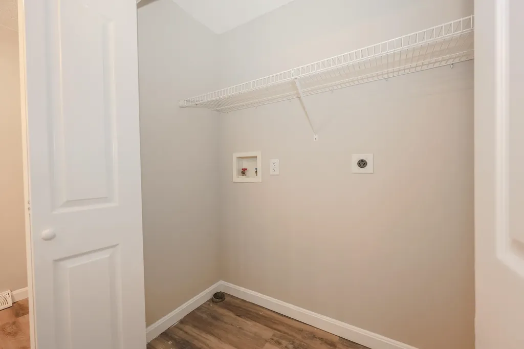 92 Roseanne Lane Manchester NH 03103