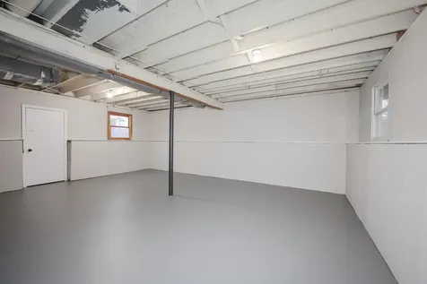 92 Roseanne Lane Manchester NH 03103