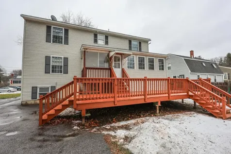 92 Roseanne Lane Manchester NH 03103