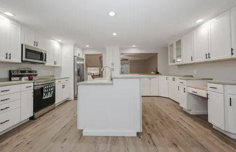 92 Roseanne Lane Manchester NH 03103