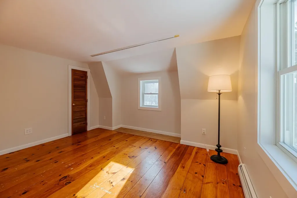 725 Dunlap Farm Road Sunderland VT 05250