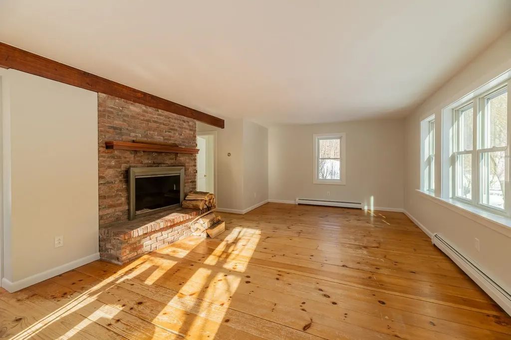 725 Dunlap Farm Road Sunderland VT 05250