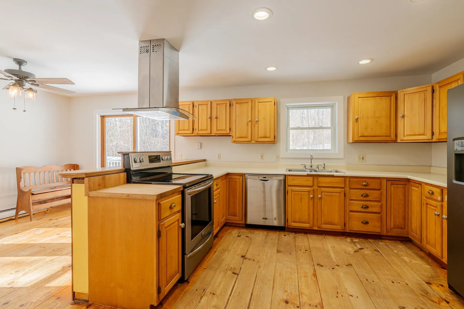 725 Dunlap Farm Road Sunderland VT 05250