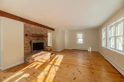 725 Dunlap Farm Road Sunderland VT 05250