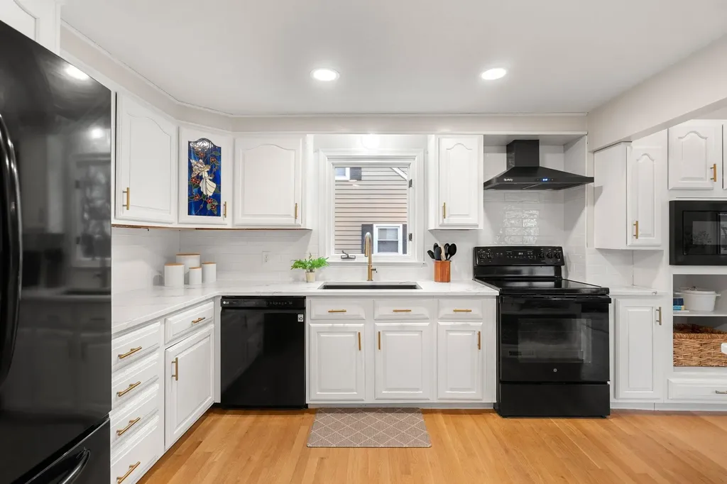 74 S Fremont Street Manchester NH 03103