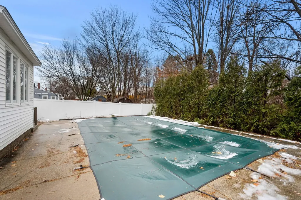 74 S Fremont Street Manchester NH 03103